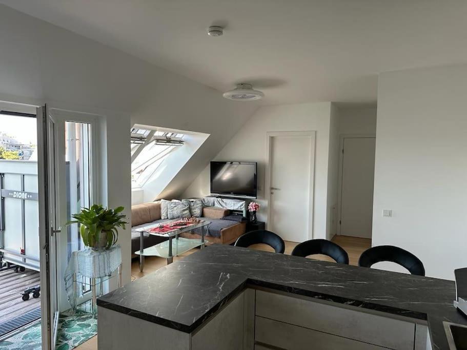 Apartmán Stilvolle Stadtoase Naehe Prater Inkl. Whirpool Vídeň Exteriér fotografie