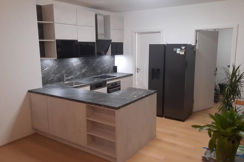 Apartmán Stilvolle Stadtoase Naehe Prater Inkl. Whirpool Vídeň Exteriér fotografie